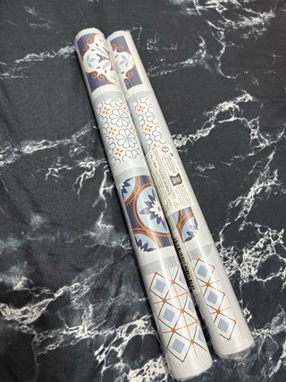 Adhesivo decorativo nuevo