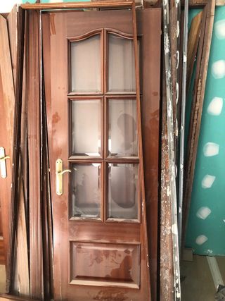 6 Puertas madera maciza