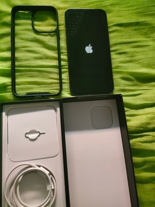 iPhone 13 Pro Max 256GB - 100% Batería original 