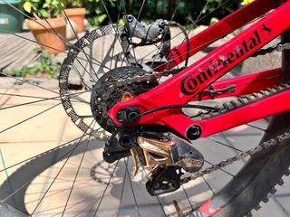 GT Fury 2023 - Bicicleta descenso