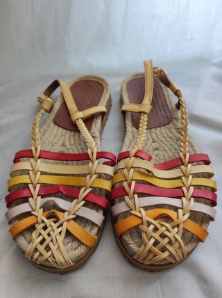 Sandalias planas multicolor