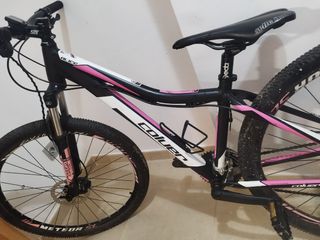 Bicicletas de montaña las 2x600€
Verde:400rosa:340