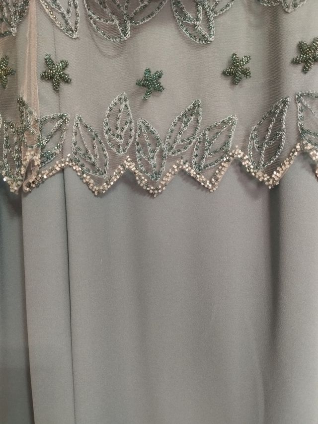 Vestido madrina CAVOTINE, pedrería azul