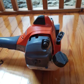 Desbrozadora Oleo-Mac - herramienta jardín