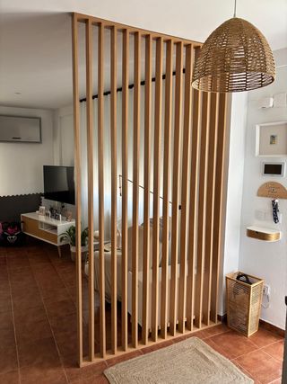 Paredes panelables con puerta oculta 