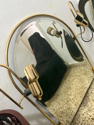 Espejo dorado con luces
