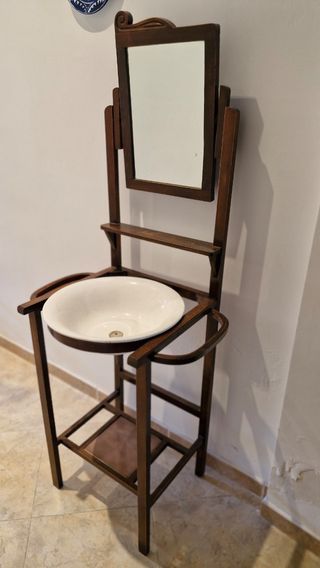 Antico lavabo toeletta in legno