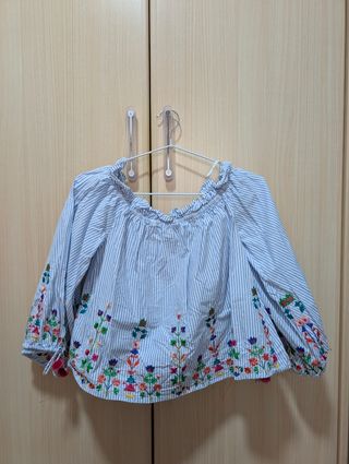 Blusa con estampado de Stradivarius 