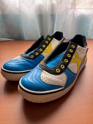 Tenis Munich - Azul y Blanco