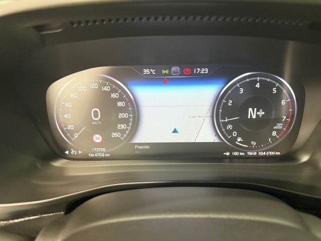 Volvo XC40 Momentum 2WD 130Cv Gasolina 