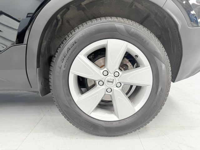 Volvo XC40 Momentum 2WD 130Cv Gasolina 
