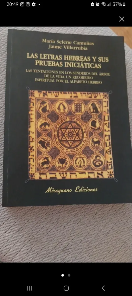 Meditación y Cábala 
Libro: letras hebreas.