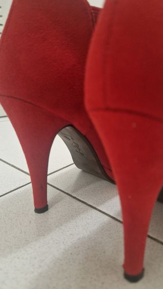 Botines rojos XTI - 36