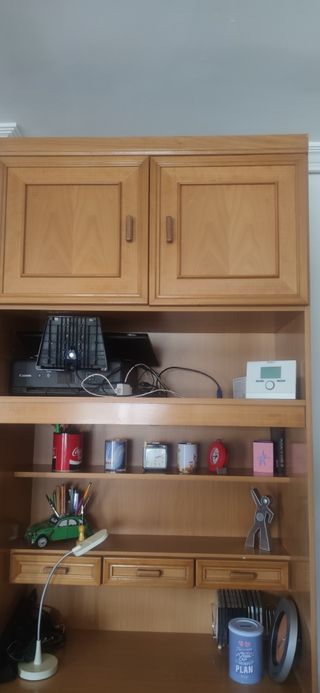 Escritorio madera de roble con altillo