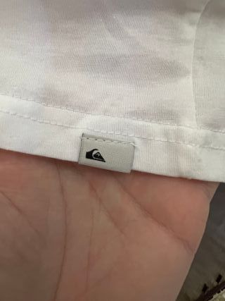 Camiseta Quiksilver blanca manga larga – surfera