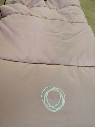 Saco Bugaboo rosa empolvado para carrito