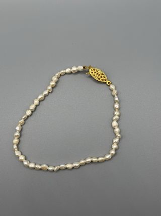 Pulsera perlas-blancas oro