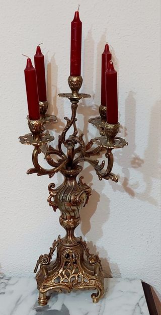 Aparador + reloj y candelabros bronce