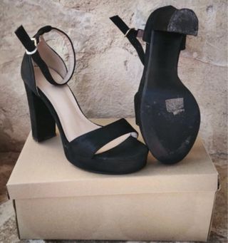 Zapatos negros tacón 