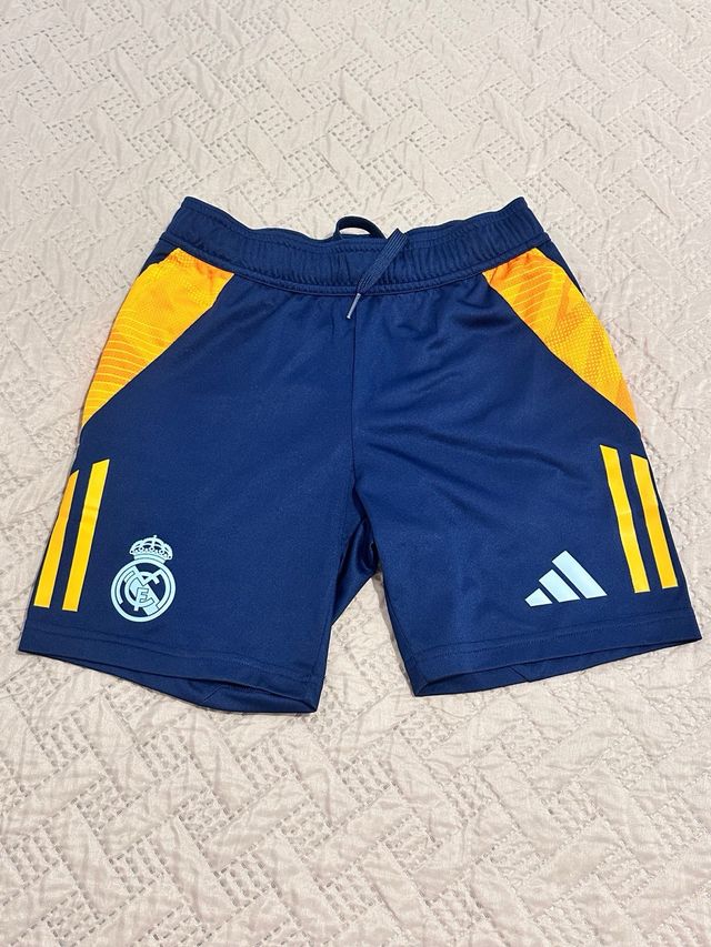 Equipación Real Madrid niño 140