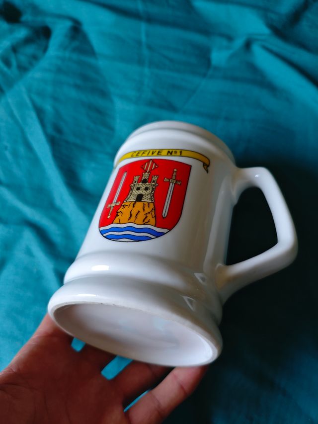 Jarra Cefive N1 militar