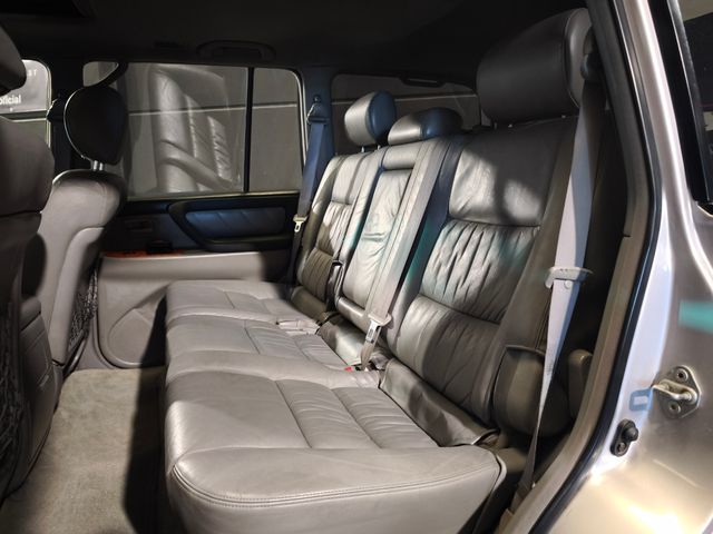 Toyota Land Cruiser 100.. Full Euip..!!