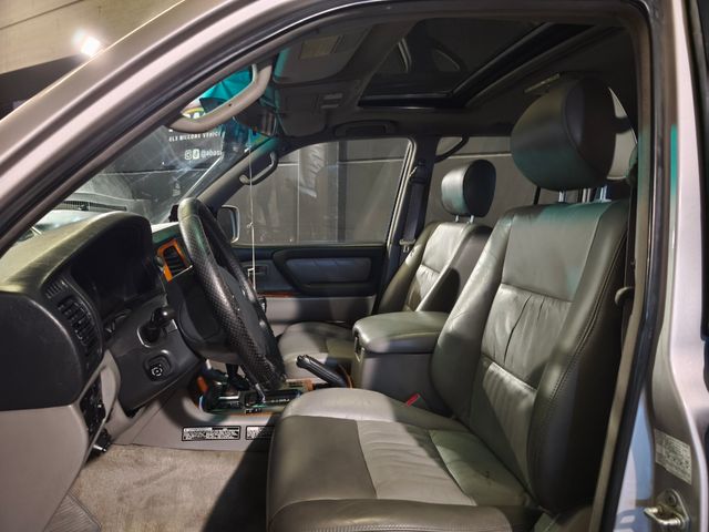 Toyota Land Cruiser 100.. Full Euip..!!