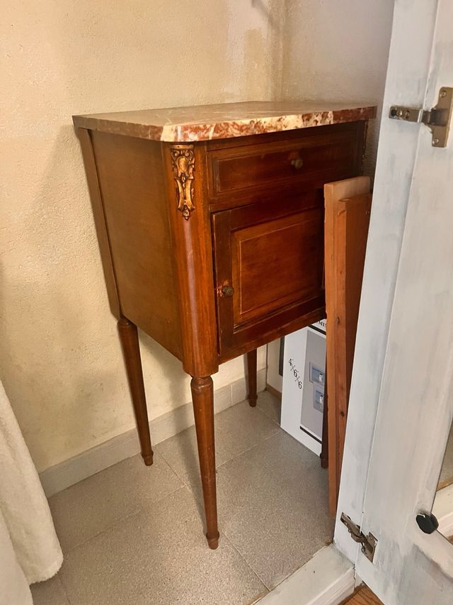 Mesitas noche antiguas estilo francés