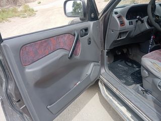 Nissan Terrano II 1996