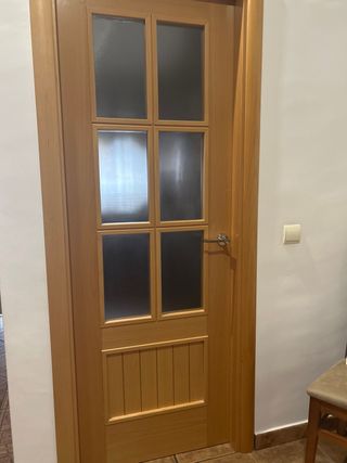 Puerta madera maciza (varios modelos y unidades)