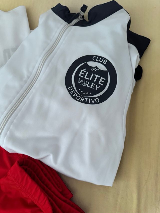 Uniforme da pallavolo Elite: 2 magliette+pantaloni+tuta