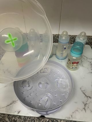 Biberones MAM + Esterilizador 
