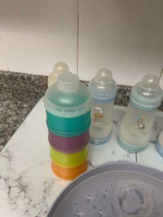 Biberones MAM + Esterilizador 