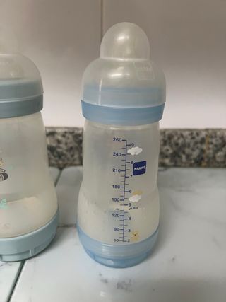 Biberones MAM + Esterilizador 