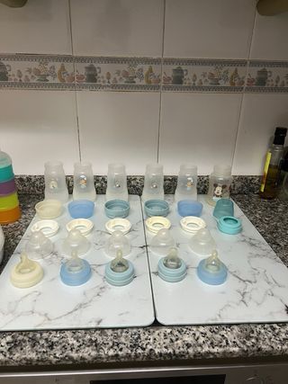 Biberones MAM + Esterilizador 