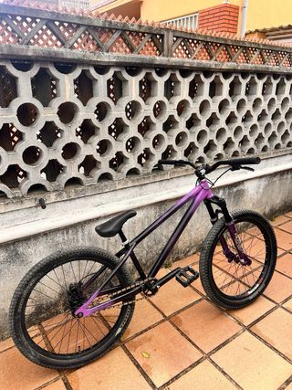 Bicicleta Dirt Jump DMR 24, cambio por bmx 21