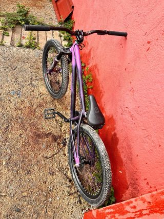 Bicicleta Dirt Jump DMR 24, cambio por bmx 21