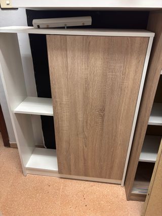 Mueble recibidor blanco y marrón