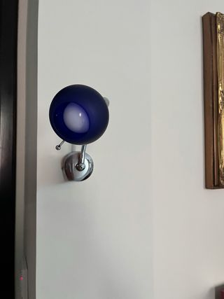 Applique da parete blu