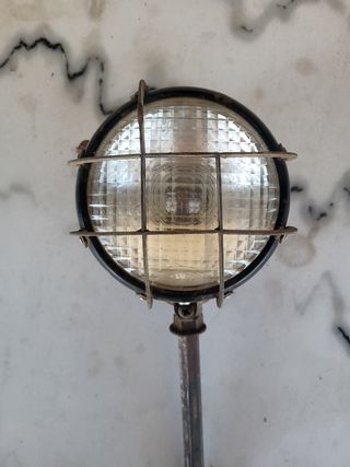 Faro auxiliar 