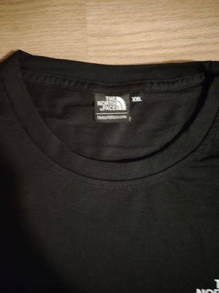 Camiseta The North Face XL negra