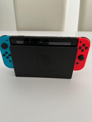 Nintendo Switch - Azul/Rojo