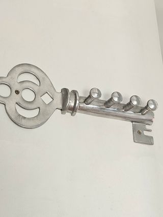 Perchero llave metal