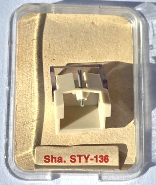 Aguja Sharp STY-136 para tocadiscos HUCO/DIAMANTE 