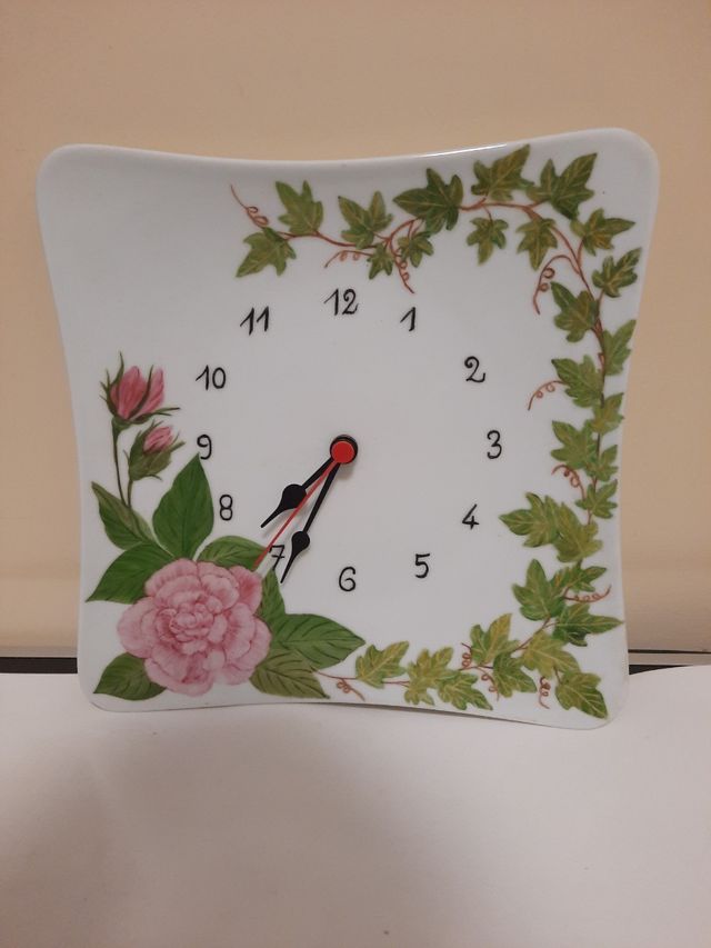 Orologio da parete con rose