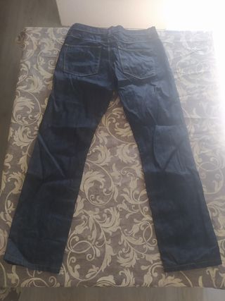 Vaqueros,varias marcas.
Jack&Jones y otras.