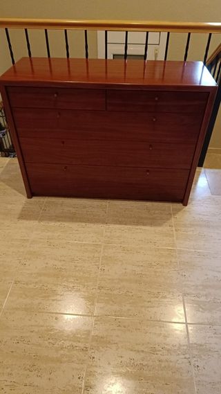 Cómoda madera 5 cajones marrón