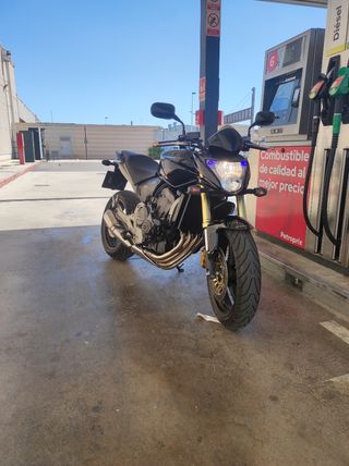 Honda Hornet 600 de 2007
Vendo o cambio 
