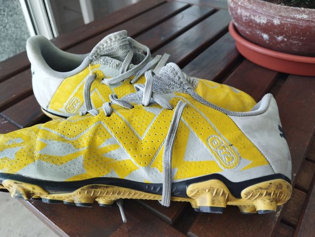 Botas Puma Future Play niño numero 37