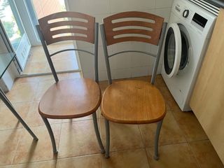 2 Sillas madera-metal grises